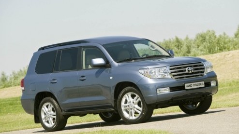 De Toyota Land Cruiser behoeft eigenlijk geen introductie. Het is een onmiskenbare luxe terreinbeul die al jarenlang op een vaste groep trouwe klanten kan rekenen. Sinds kort is Land Cruiser vernieuwd