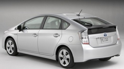 We hebben er even op moeten wachten, maar zuinigheids- en bijtellingsgoeroe Toyota Prius is helemaal uit de doeken. Hij kreeg geen groeistuipen maar werd wel krachtiger en zuiniger.