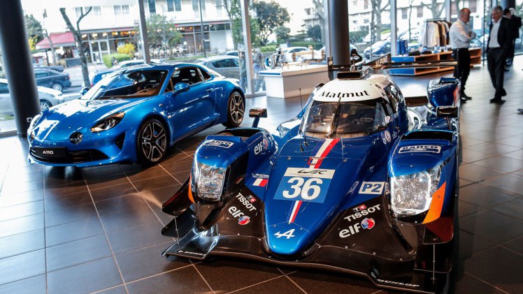 Eind dit jaar zullen Stam en Auto Munsterhuis Alpine vestigingen in Nederland openen.