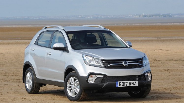 SsangYong voorziet de Korando voor de tweede keer van een facelift. De auto krijgt een nieuw front aangemeten en het uitrustingsaanbod wordt herzien.