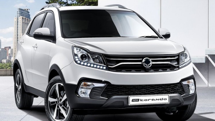 SsangYong voorziet de Korando voor de tweede keer van een facelift. De auto krijgt een nieuw front aangemeten en het uitrustingsaanbod wordt herzien.