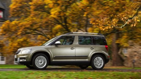 Autotest Skoda Yeti 1.6 TDI en 1.4 TSI Outdoor. De vernieuwde Yeti heeft twee gezichten gekregen en is nog iets luxer en slimmer ingericht.