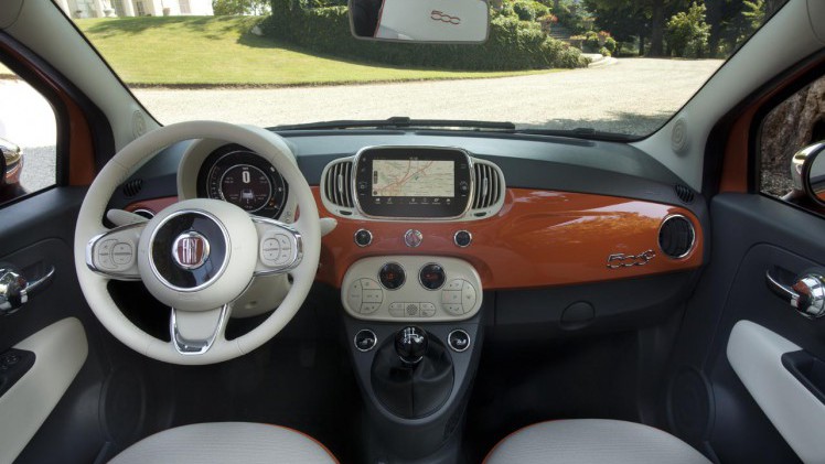 Ter viering van 60 jaar 500 lanceert Fiat de 500 Anniversario.