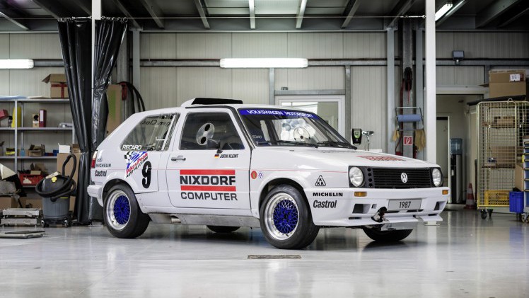 Een tweemotorige Volkswagen Golf komt dit jaar aan de start van de Pikes Peak heuvelklim.