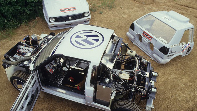 Een tweemotorige Volkswagen Golf komt dit jaar aan de start van de Pikes Peak heuvelklim.