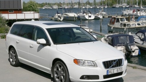 In april 2009 wordt de World Green Car of the Year bekend gemaakt. Voor deze internationale verkiezing zijn een reeks groene en/of schone modellen genomineerd, waaronder diverse Volvo DRIVe modellen e