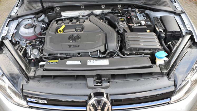 Volkswagen start met de levering van de nieuwe 1.5 TSI motor met cilinderuitschakeling en zeilfunctie in de Golf.