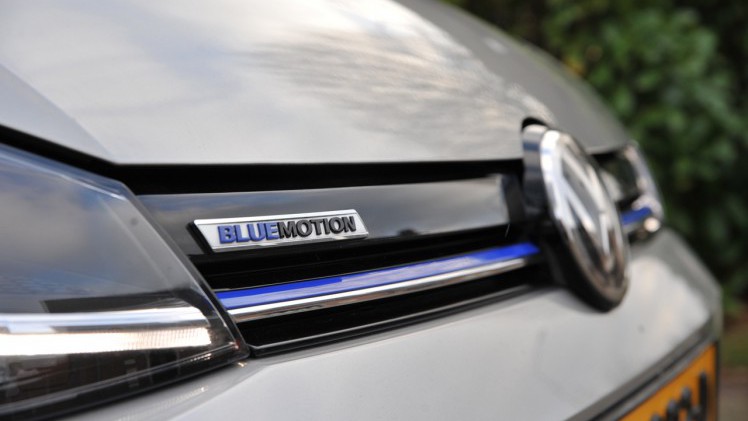 Volkswagen start met de levering van de nieuwe 1.5 TSI motor met cilinderuitschakeling en zeilfunctie in de Golf.