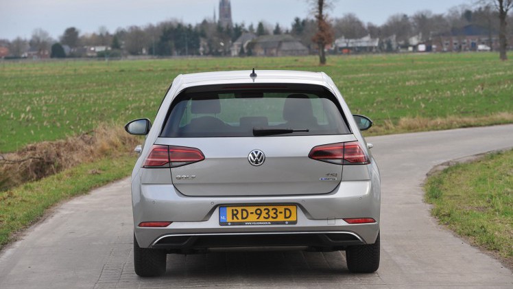 Volkswagen start met de levering van de nieuwe 1.5 TSI motor met cilinderuitschakeling en zeilfunctie in de Golf.