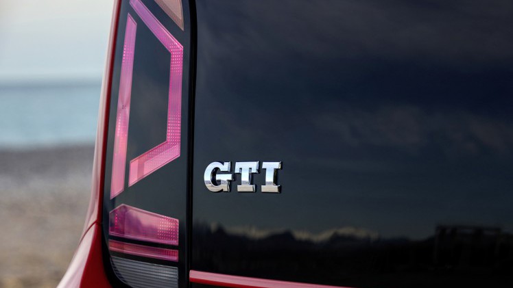 Volkswagen breidt de GTi-familie uit met de compacte Up! waarmee we in Zuid-Frankrijk een robbertje stuurden.