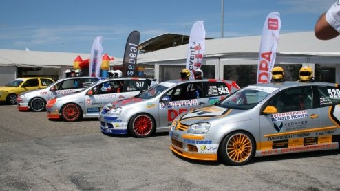 Dit weekend was Autovandaag in de duinen van Zandvoort bij het super racing weekend. Dit op uitnodiging van DPA DB Motorsport dat met vier autos deelneemt aan de Golf Endurance Cup. De populairste ra