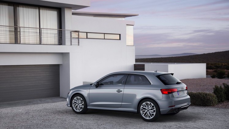 Drie uitvoeringen en vanaf prijzen van de nieuwe Audi A3, die in de zomer van 2016 zijn debuut maakt in Nederland.