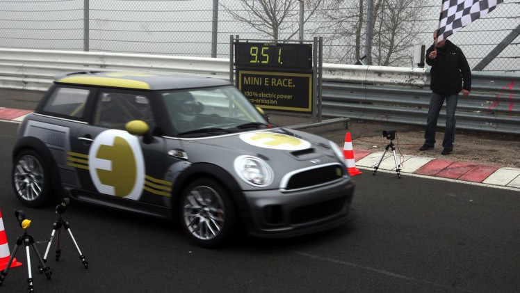 MINI komt in 2019 met een elektrische MINI als opvolger van de MINI E die in 2009 slechts beperkt is geintroduceerd.