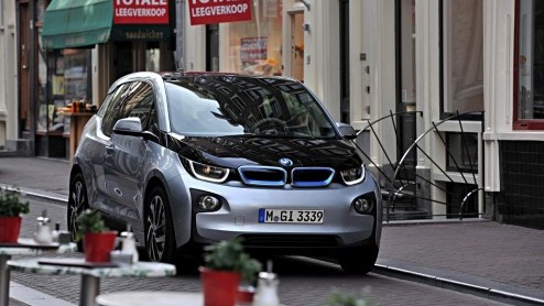 Gereden met de BMW i3 REX, voorzien van range extender. Laat Nicolas Ruis zijn 330d staan?