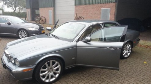 Column Nicolas Ruis over zijn autopassie en liefde voor youngtimers, met name de Jaguar XJ type X350.