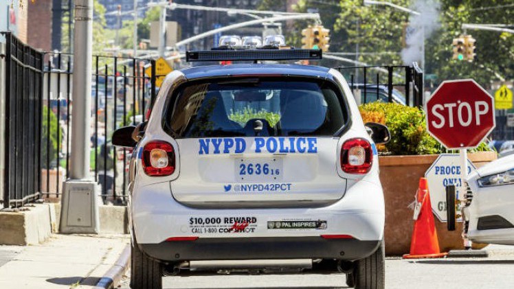 De NYPD neemt 250 Smart Fortwo's in dienst ter vervanging van driewielers.