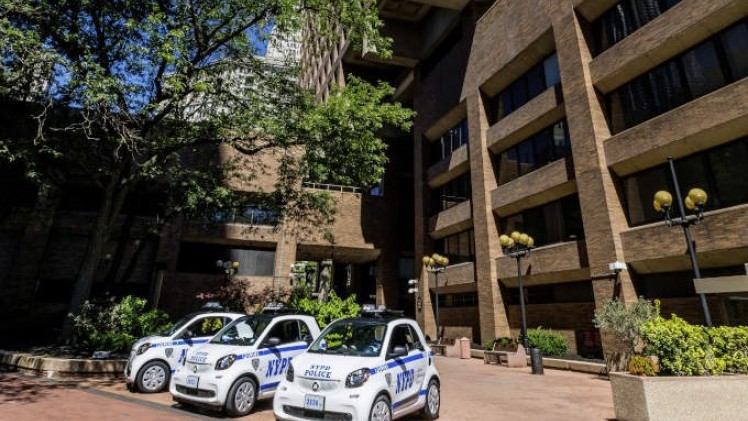 De NYPD neemt 250 Smart Fortwo's in dienst ter vervanging van driewielers.