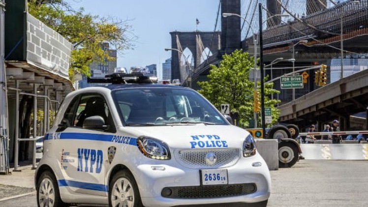 De NYPD neemt 250 Smart Fortwo's in dienst ter vervanging van driewielers.