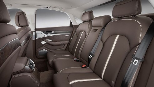 Prijzen en uitrusting vernieuwde Audi A8 bekend gemaakt. Levering start in november.