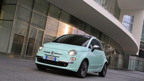 Update MY 2014 voor Fiat 500 met TwinAir 100 motor en TFT-instrumentarium een feit vanaf april.
