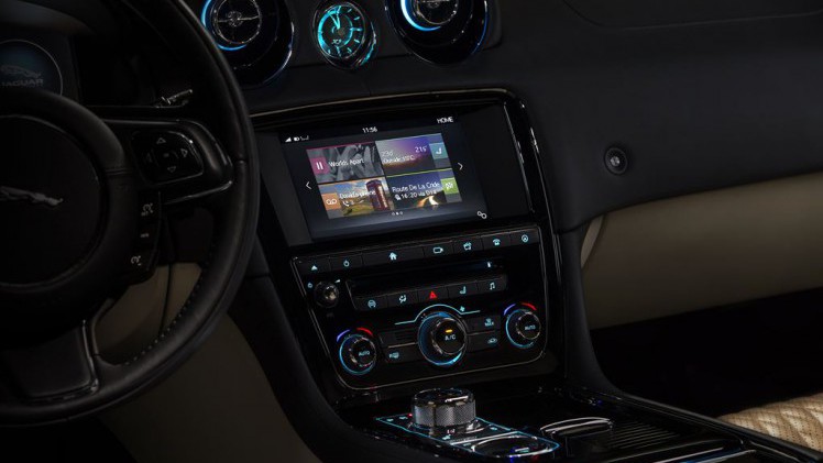 De Jaguar XJ facelift werd medio 2015 voorgesteld. Inmiddels weten we de prijzen en de uitvoeringen, voordat het model in januari 2016 de dealers aan doet.