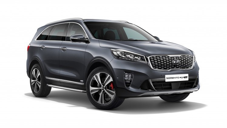 De licht vernieuwde Kia Sorento heeft bijna een halfjaar na de eerste informatie een prijs gekregen.