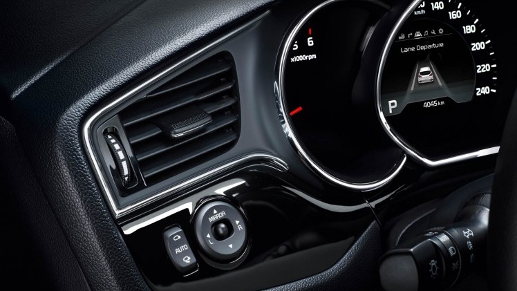 De vernieuwde Kia cee'd staat nu in de showroom en komt in september op de markt als GT-Line en 1.0 T-GDI.