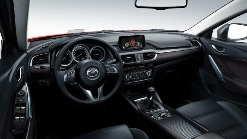 Mazda6 facelift komt eind februari naar Nederland en debuteert met LED-koplampen en veel extra veiligheidsuitrusting.
