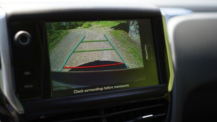 Uiterlijk zijn de verschillen minimaal, maar toch is de Peugeot 208 een leukere auto dan dat hij was, ontdekten we in Oostenrijk. Autotest!