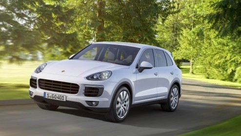 Hij zat eraan te komen, de facelift voor de Porsche Cayenne.. Ook als S-E Hybrid plug-in hybride