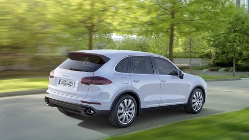 Hij zat eraan te komen, de facelift voor de Porsche Cayenne.. Ook als S-E Hybrid plug-in hybride