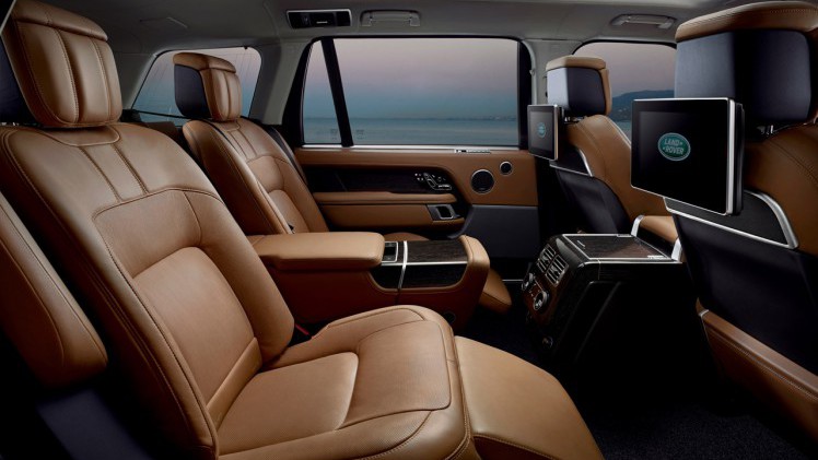 Range Rover facelift zijn grootste model en brengt dit type nu ook als plug-in hybrid.