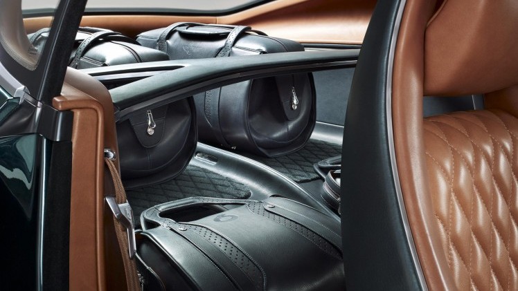 Met de Bentley EXP 10 Speed 6 laat het merk zien dat een kleinere sportwagen ook bij Bentley zou passen. Mogelijk gaat studiemodel in productie.