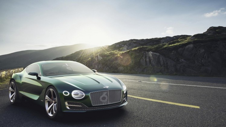 Met de Bentley EXP 10 Speed 6 laat het merk zien dat een kleinere sportwagen ook bij Bentley zou passen. Mogelijk gaat studiemodel in productie.