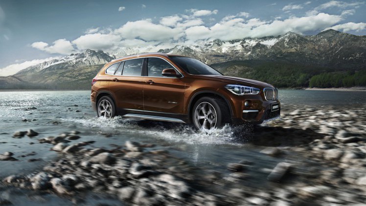 Mercedes, BMW, Audi en Mazda presenteren allemaal modellen die exclusief voor de markt in China zijn bedoeld. Zodoende blijven de A4L, E-Klasse Lang, BMW X1L en Mazda CX-4 bestemd voor de Chinezen.