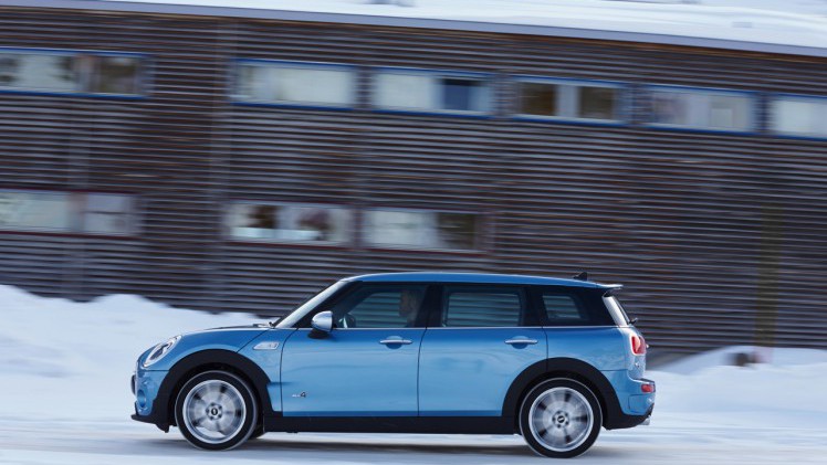 MINI Clubman is nu leverbaar met ALL4 vierwielaandrijving. MINI levert ALL4 op de Cooper S en Cooper SD modellen.