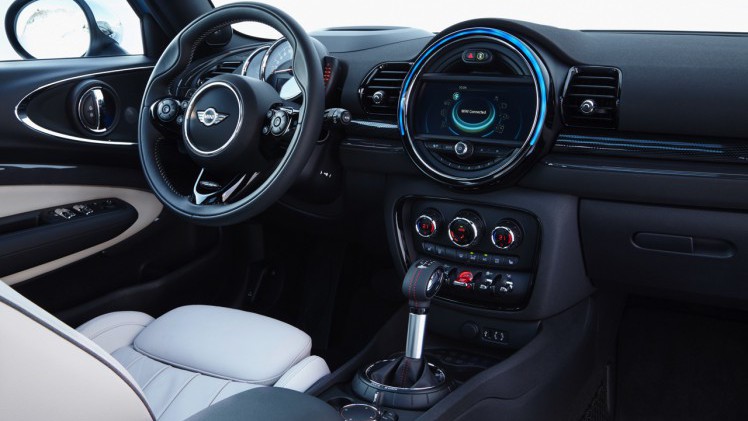 MINI Clubman is nu leverbaar met ALL4 vierwielaandrijving. MINI levert ALL4 op de Cooper S en Cooper SD modellen.
