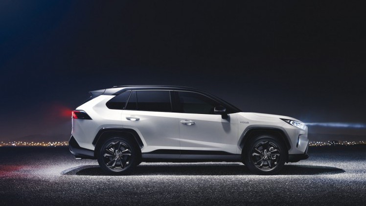 Toyota onthult vandaag in New York de vijfde generatie RAV4