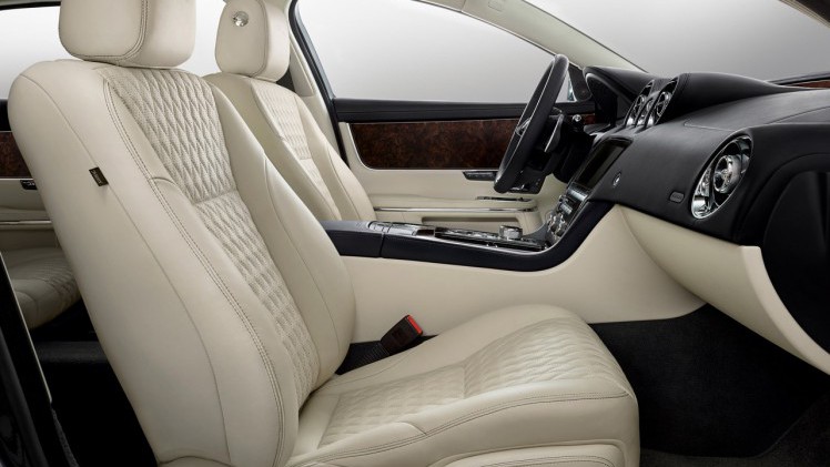 Jaguar brengt een speciale XJ50 ter viering van het vijftig jarig bestaan van dit model.