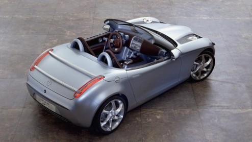 Een kleine roadster in het gamma van Mercedes? Dat moet nog wel passen, zo lijkt het. Mercedes is van plan een roadster te presenteren op de Autoshow in Detroit, gebaseerd op de volgende generatie A-K