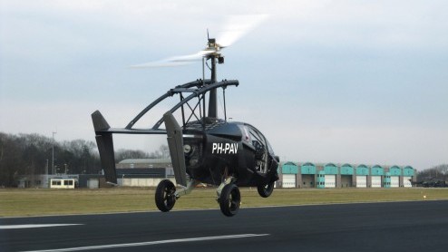 Pal-V One is een vliegende auto. Eind 2014 in de verkoop, levering medio 2016.