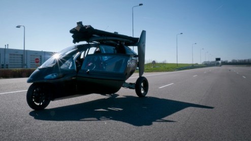Pal-V One is een vliegende auto. Eind 2014 in de verkoop, levering medio 2016.
