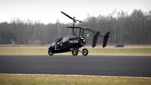 Pal-V One is een vliegende auto. Eind 2014 in de verkoop, levering medio 2016.