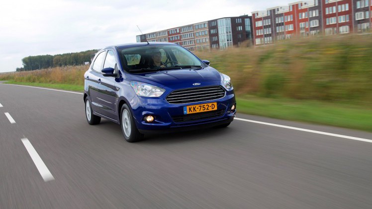 AutoVandaag deed een rijtest met de nieuwe Ford Ka+ Trend Ultimate 85 pk. De auto vormt een budgetmodel onder de even grote Fiesta. Voegt dat wat toe?