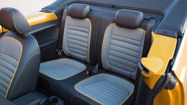 Volkswagen Beetle Dune toch naar Nederland. Het is een extra stoere uitvoering met verhoogde rijhoogte.