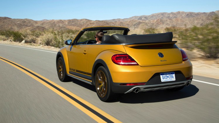 Volkswagen Beetle Dune toch naar Nederland. Het is een extra stoere uitvoering met verhoogde rijhoogte.