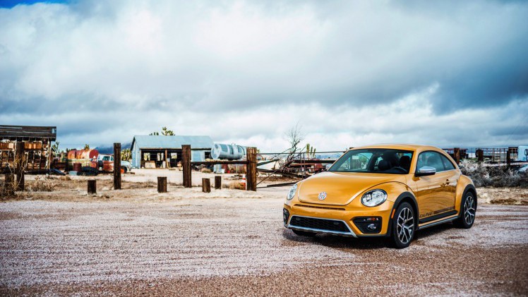 Volkswagen Beetle Dune toch naar Nederland. Het is een extra stoere uitvoering met verhoogde rijhoogte.