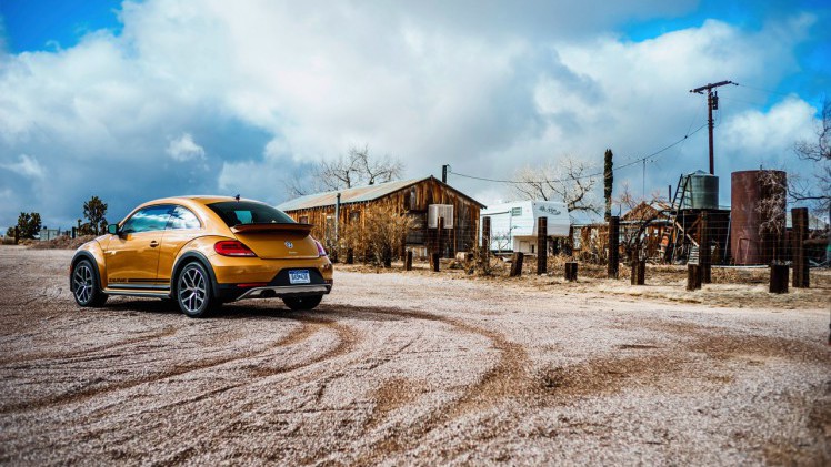 Volkswagen Beetle Dune toch naar Nederland. Het is een extra stoere uitvoering met verhoogde rijhoogte.