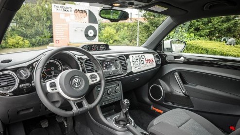 Wat hebben de Volkswagen Beetle en de Beatles met elkaar gemeen? Nou, volgens Volkswagen heel veel. Reden om met een Beetle Beetles Edition te komen.