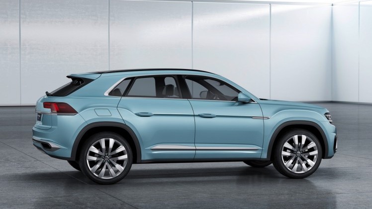 Primeur op NAIAS 2015: Volkswagen Cross Coup GTE is een SUV concept car met V6 plug-in hybride techniek, gebaseerd op het MQB-platform. In 2016 komt het productiemodel op de markt.